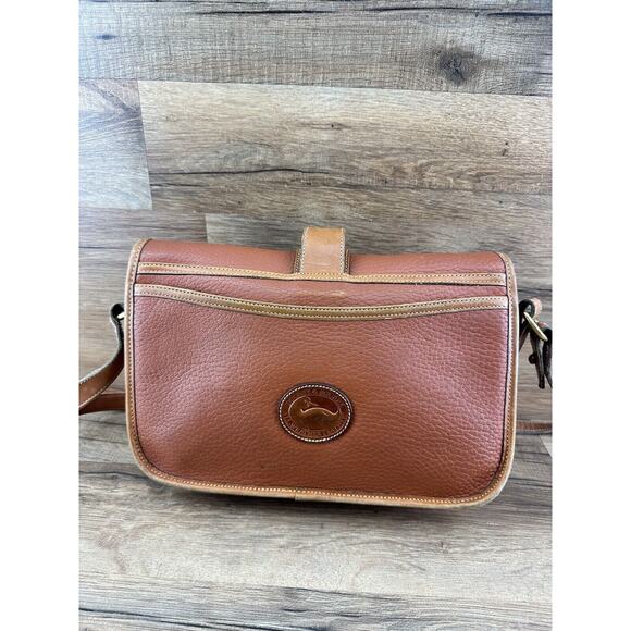 1990s Dooney and Bourke Equestrian shoulder bag - Picture 4 of 11